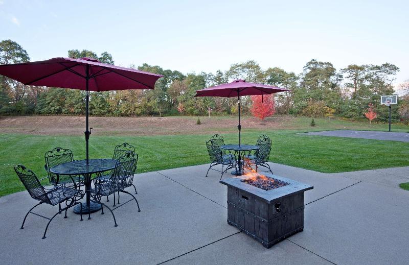 Grandstay Residential Suites Eau Claire image