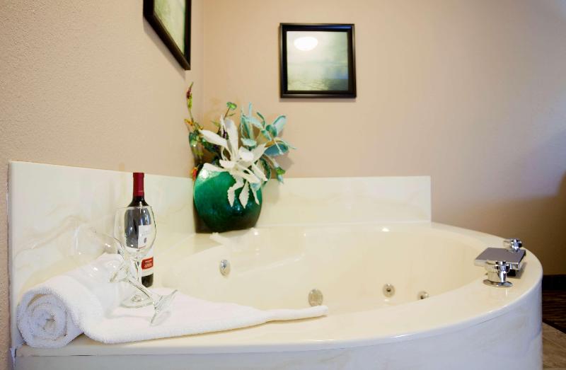 Grandstay Residential Suites Eau Claire image