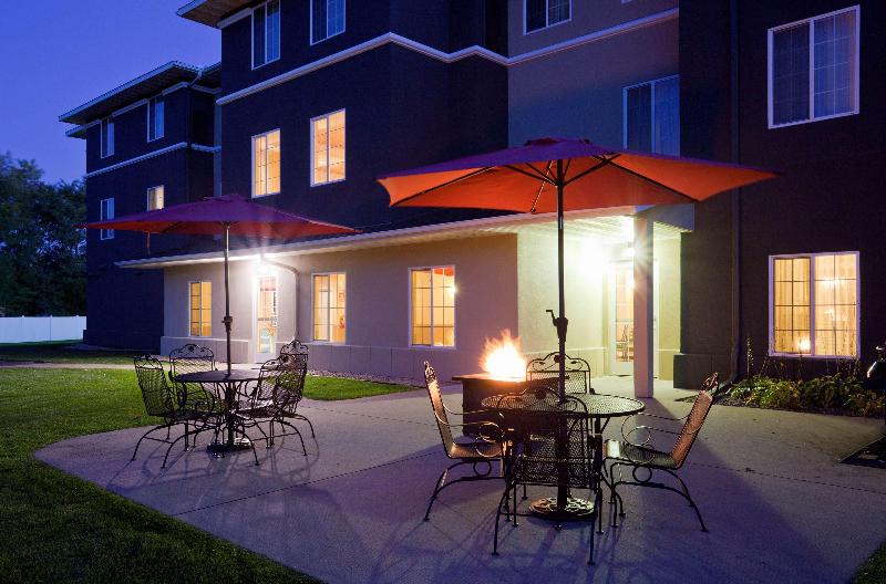 Grandstay Residential Suites Eau Claire image