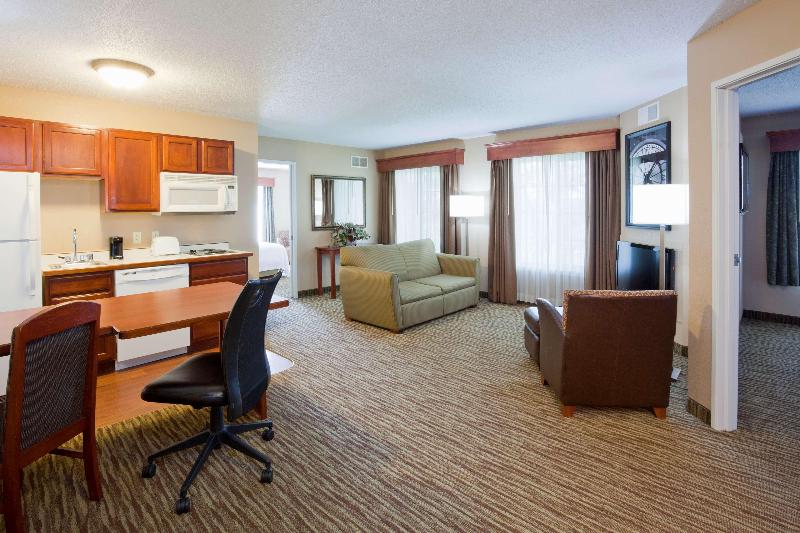 Grandstay Residential Suites Eau Claire image