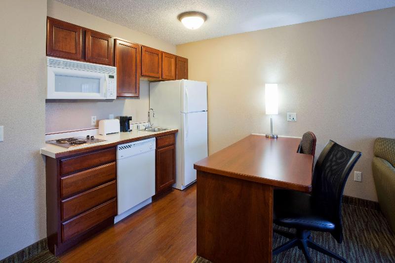 Grandstay Residential Suites Eau Claire image