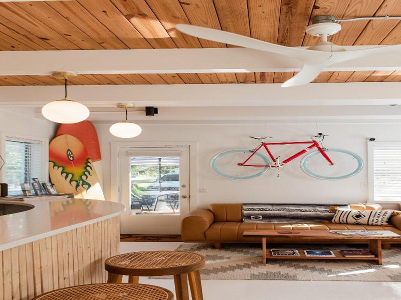 Sea Spray Inn image