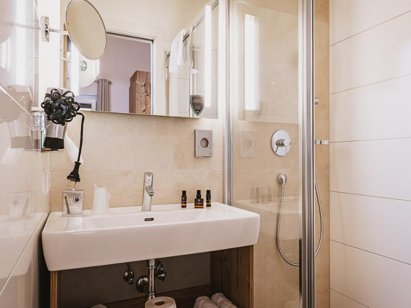 AvenidA Mountain Lodges Kaprun image