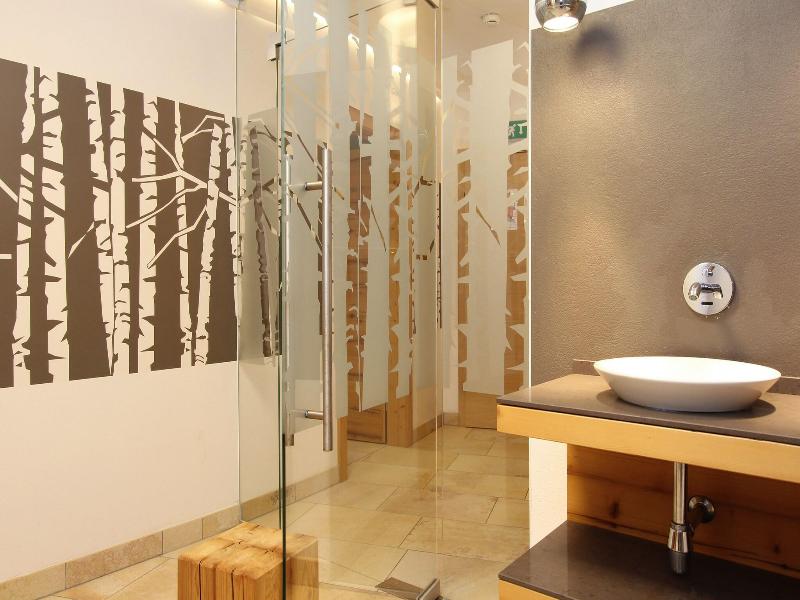 Avenida Mountain Resort image