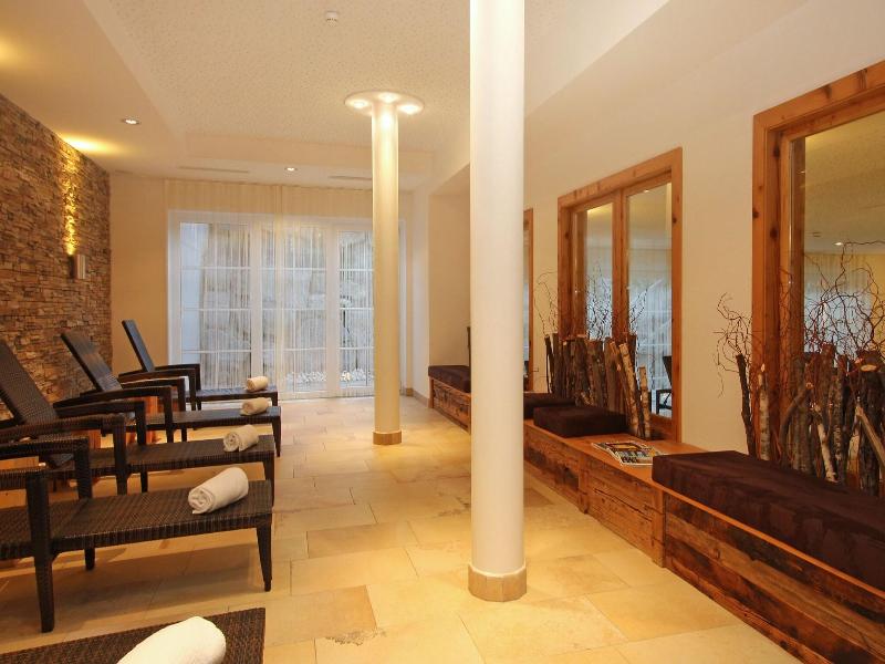Avenida Mountain Resort image