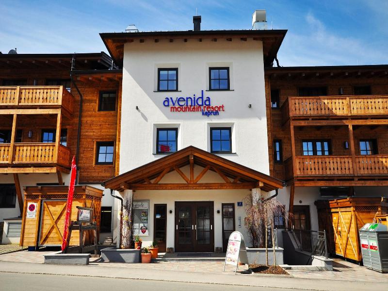 Avenida Mountain Resort image