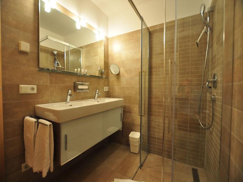 Avenida Mountain Resort image