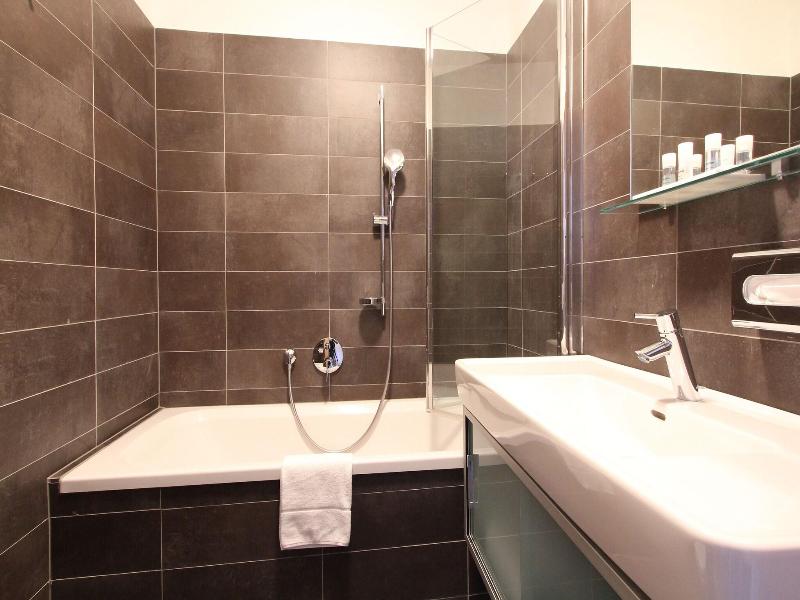 Avenida Mountain Resort image