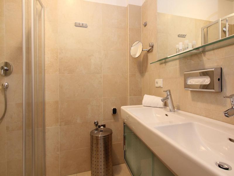 Avenida Mountain Resort image