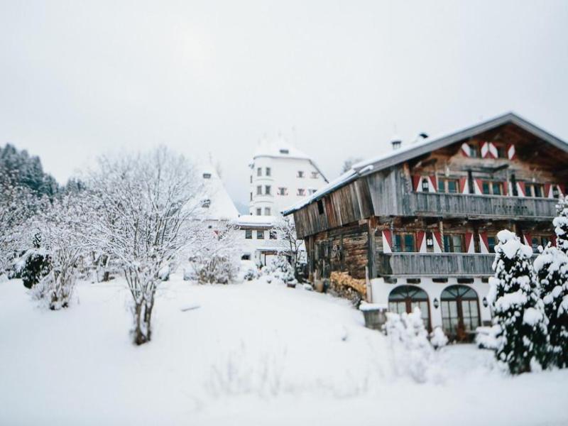 Schloss Munichau image