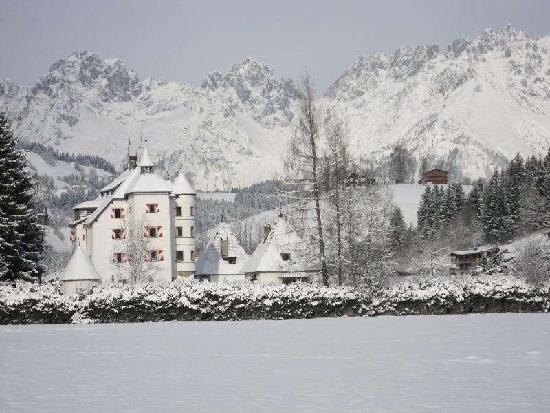 Schloss Munichau image