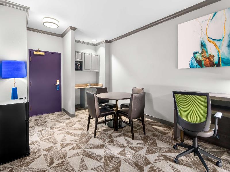 Big Country Hotel & Suites SureStay Collection BW image