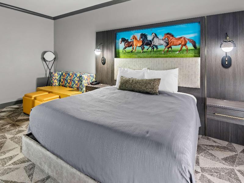 Big Country Hotel & Suites SureStay Collection BW image