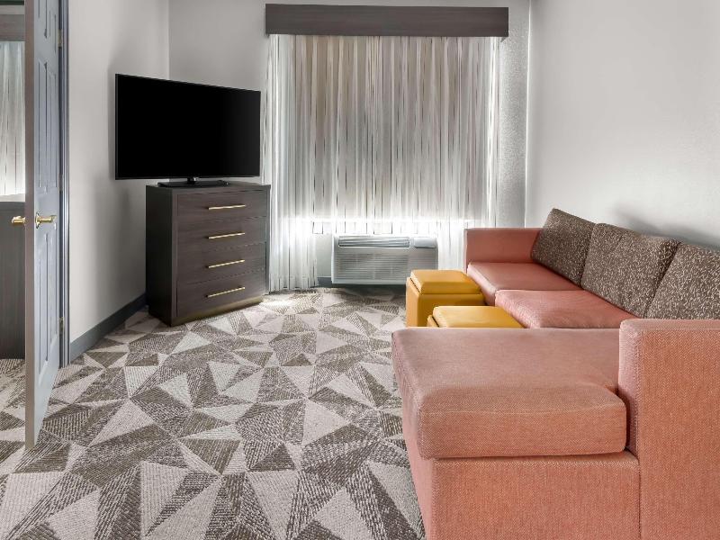 Big Country Hotel & Suites SureStay Collection BW image