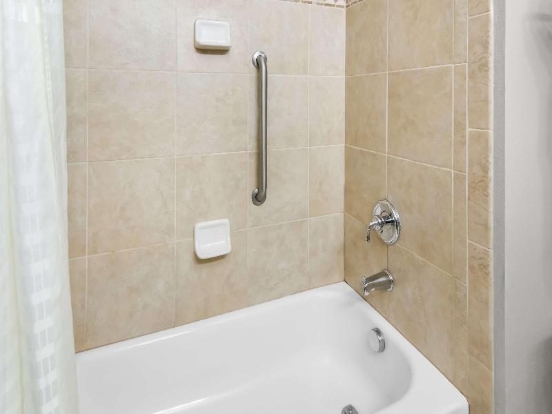 Big Country Hotel & Suites SureStay Collection BW 3
