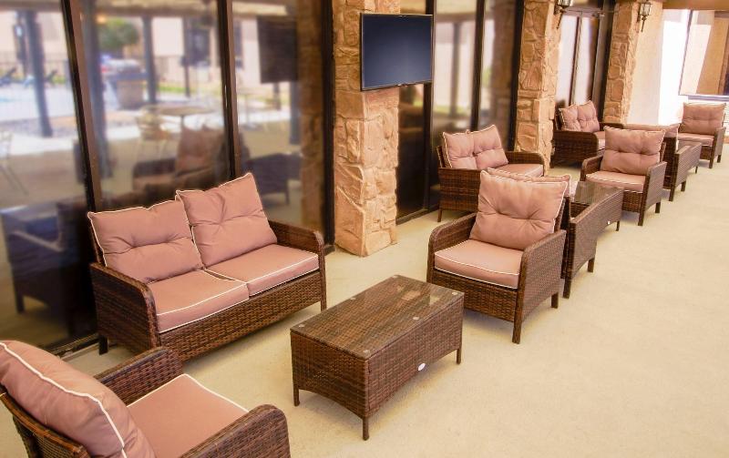 The Inn And Suites At 34 Fifty image