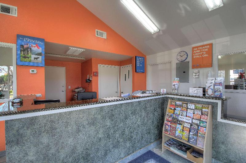 Motel 6 Kerrville image