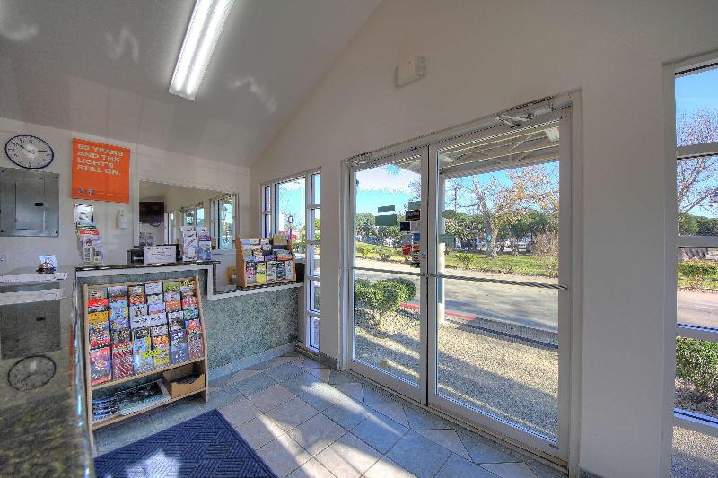 Motel 6 Kerrville image