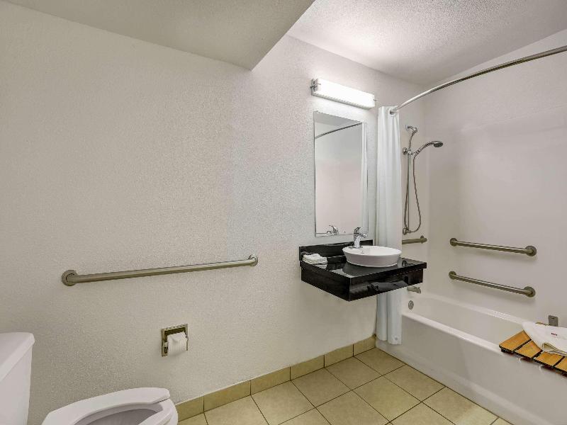 Motel 6 King City, CA image