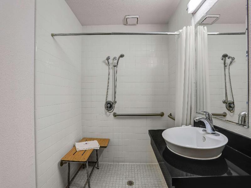 Motel 6 King City, CA image