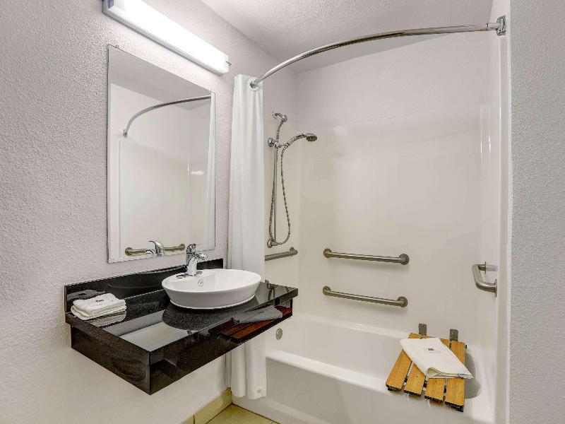 Motel 6 King City, CA image