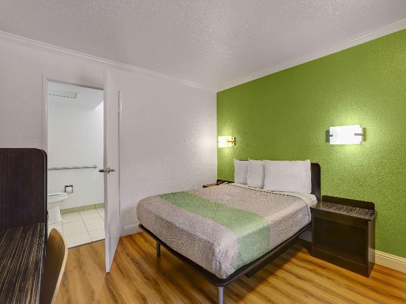 Motel 6 King City, CA image