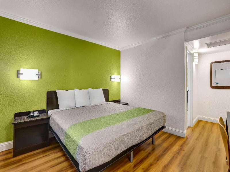 Motel 6 King City, CA image