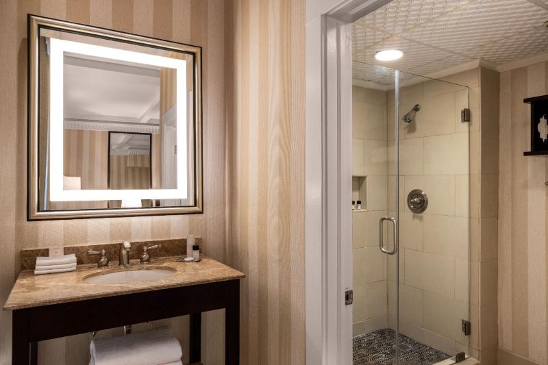 The Equinox Golf Resort And Spa image
