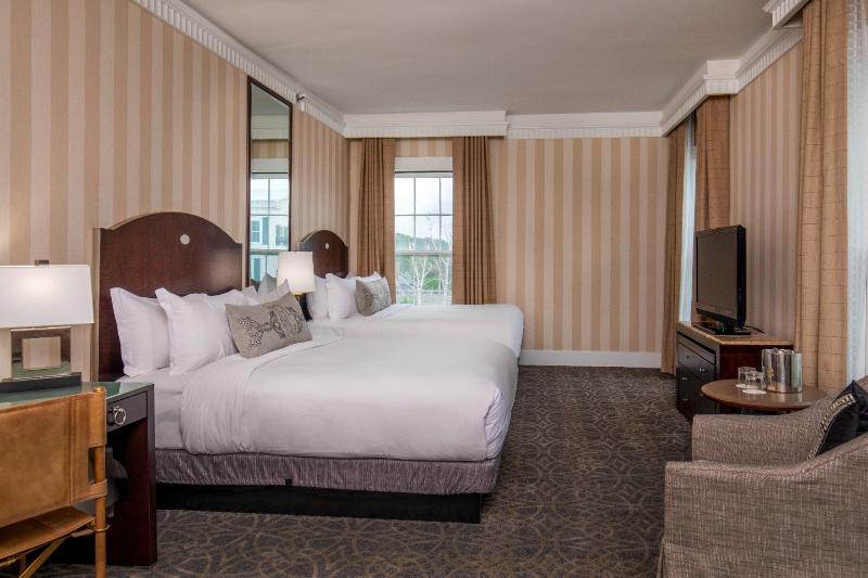 The Equinox Golf Resort And Spa image