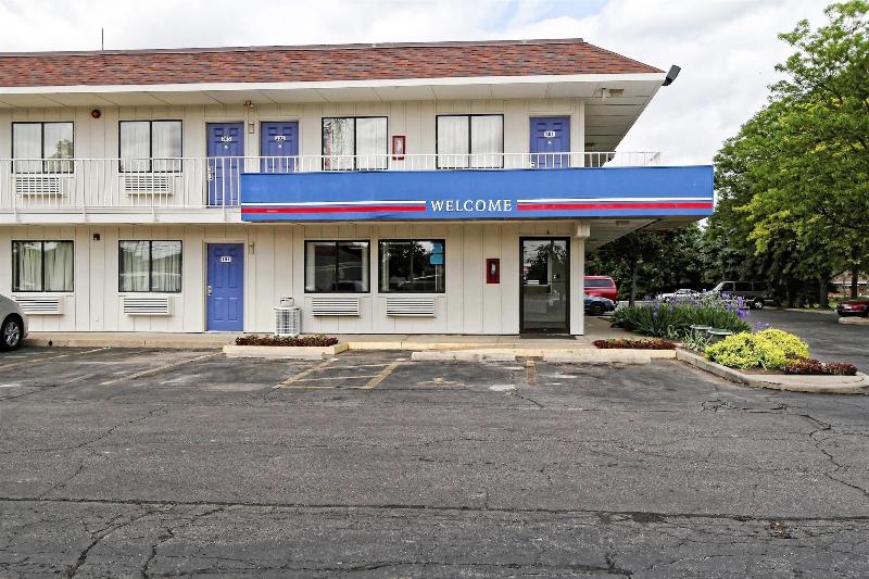 Motel 6 Amherst, Oh - Cleveland West - Lorain image