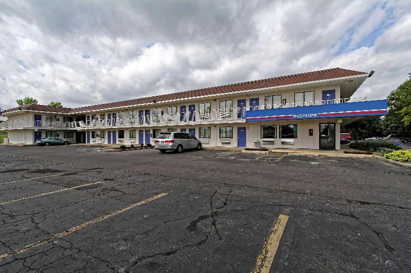 Motel 6 Amherst, Oh - Cleveland West - Lorain image