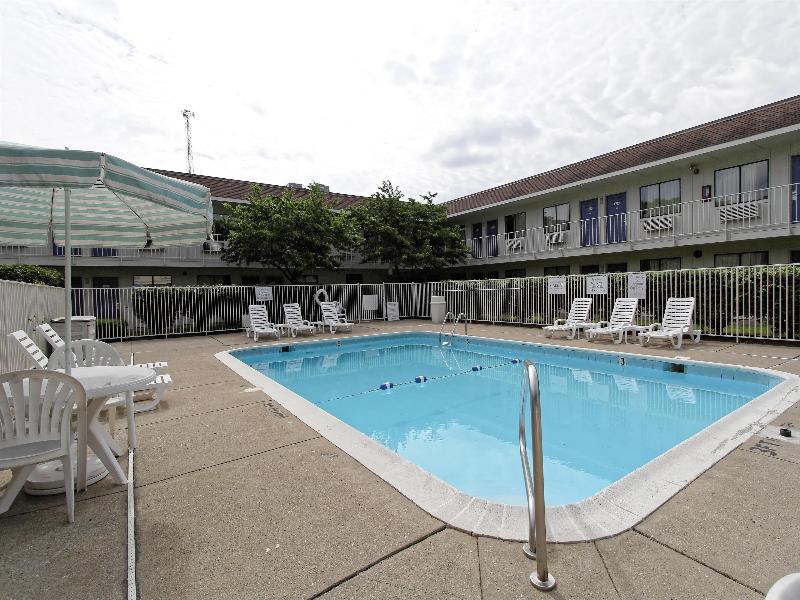 Motel 6 Amherst, Oh - Cleveland West - Lorain image