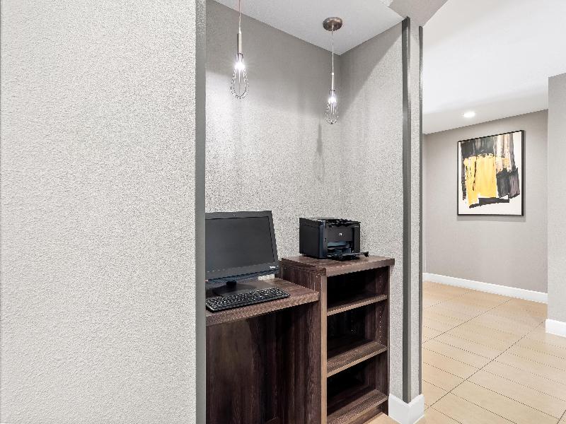 Sonesta ES Suites Fresno
