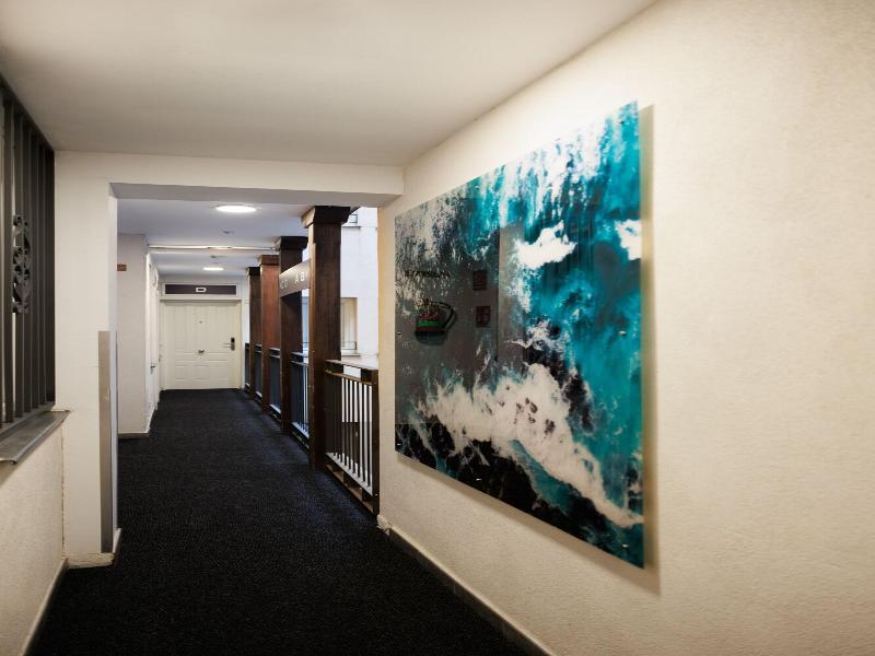 Slow Suites Luchana image
