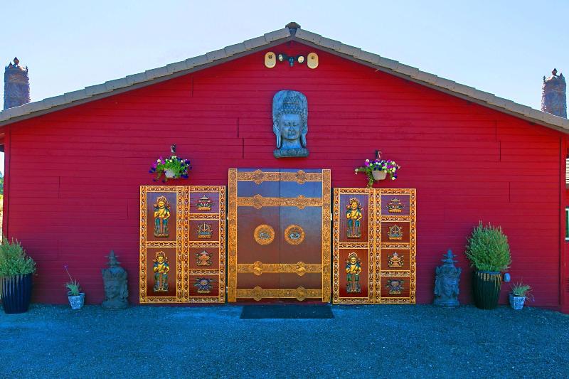 Quiet Mind Mountain Retreat image