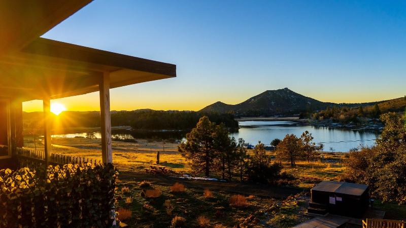 Quiet Mind Mountain Retreat image
