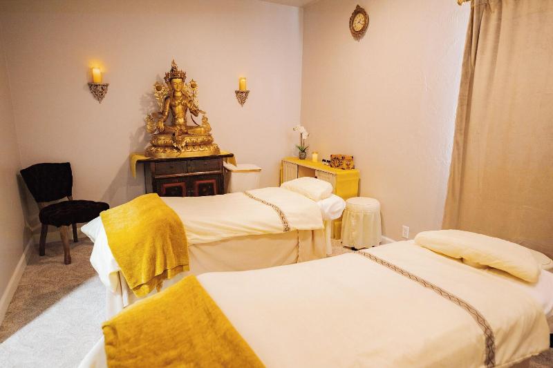 Quiet Mind Mountain Retreat image