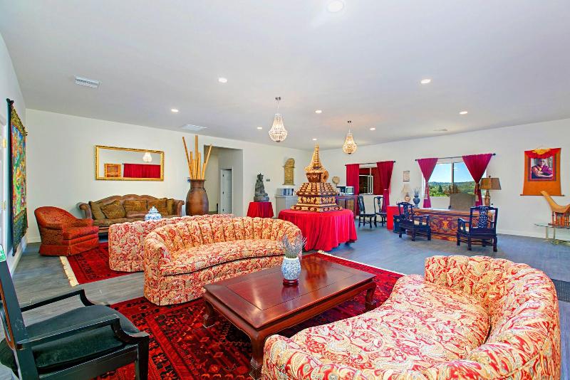 Quiet Mind Mountain Retreat image