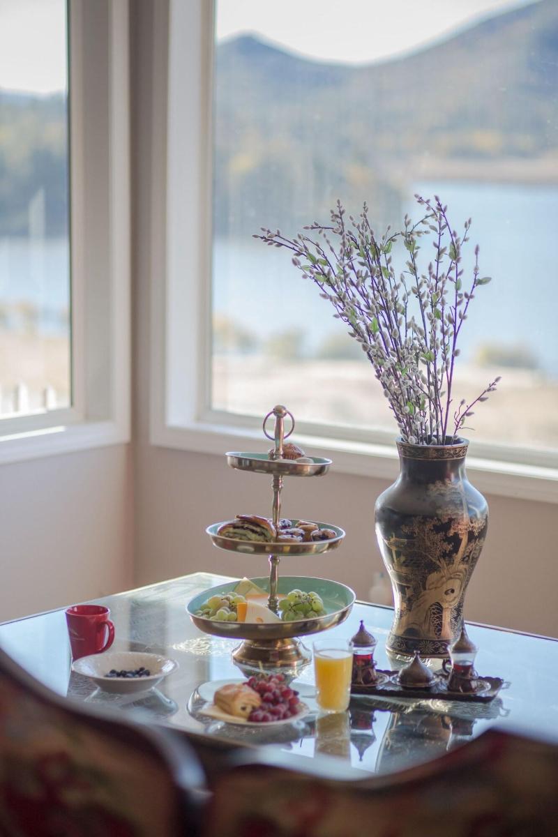 Quiet Mind Mountain Retreat image