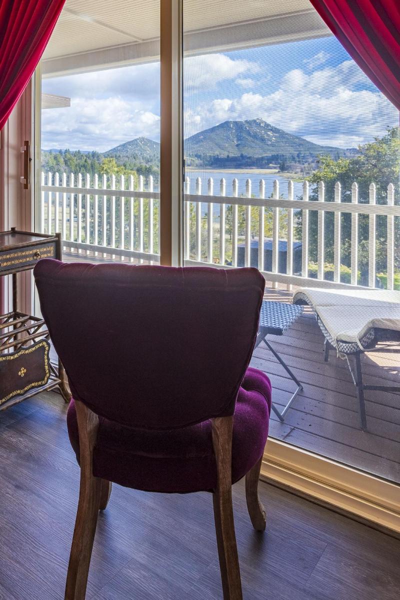 Quiet Mind Mountain Retreat image