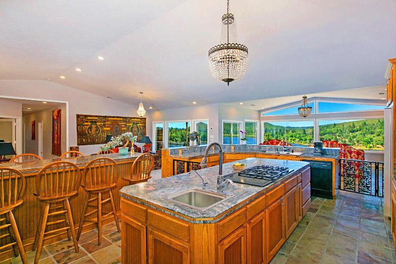 Quiet Mind Mountain Retreat image