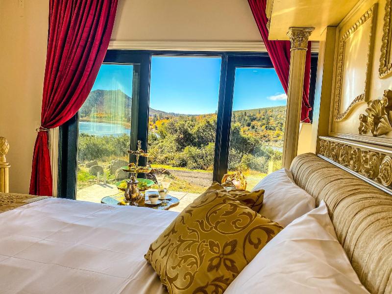 Quiet Mind Mountain Retreat image