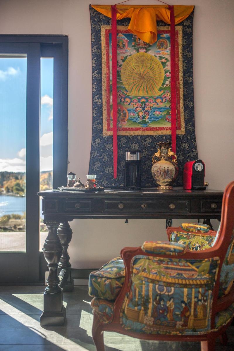 Quiet Mind Mountain Retreat image