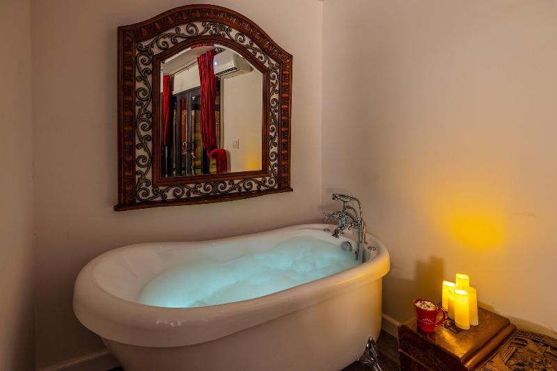Quiet Mind Mountain Retreat image