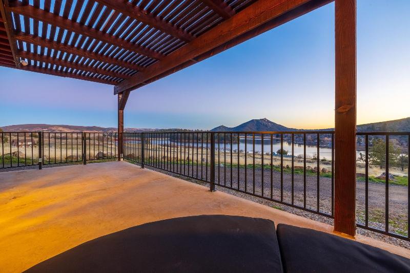 Quiet Mind Mountain Retreat image