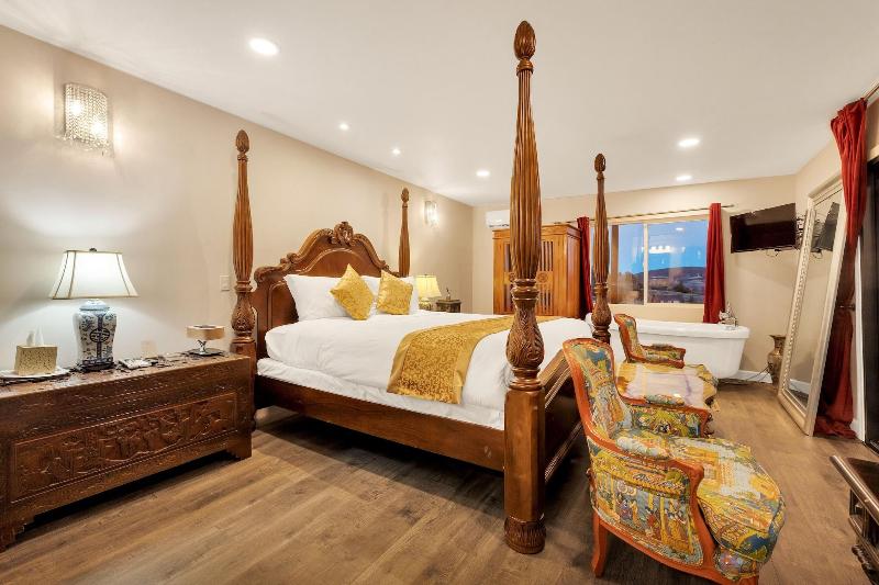Quiet Mind Mountain Retreat image