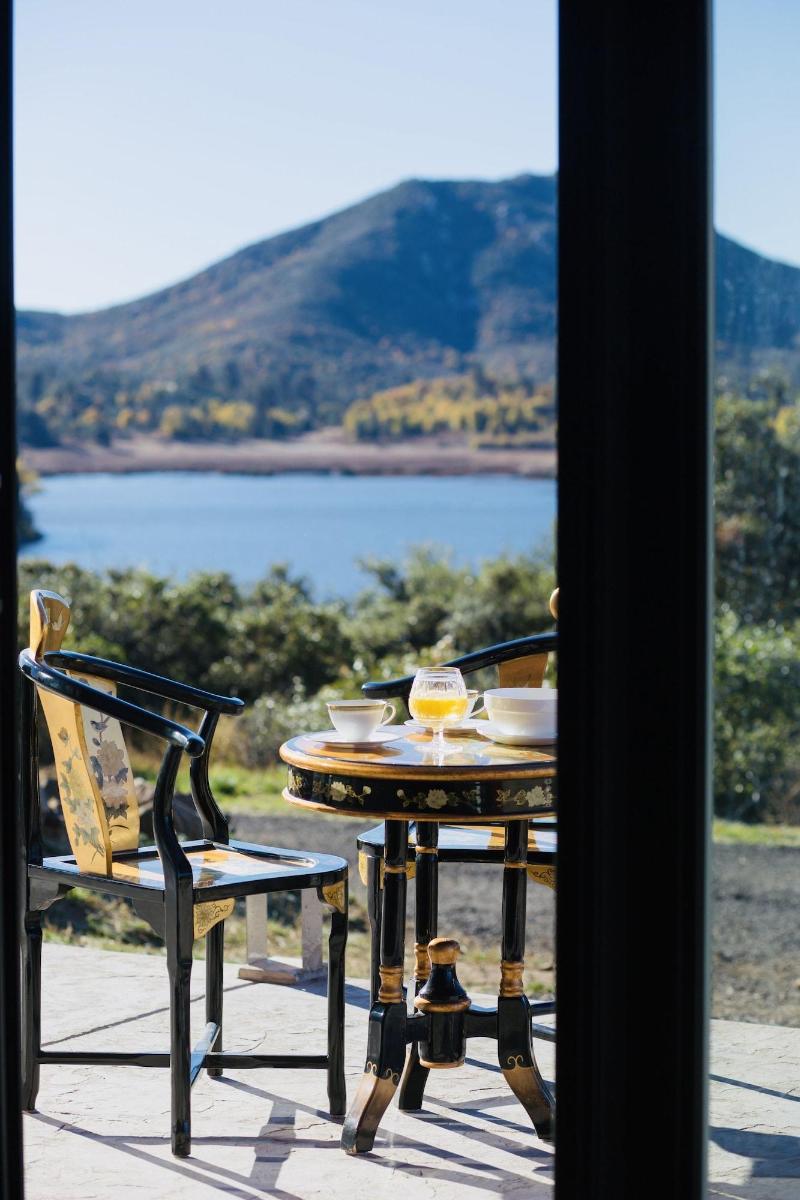 Quiet Mind Mountain Retreat image