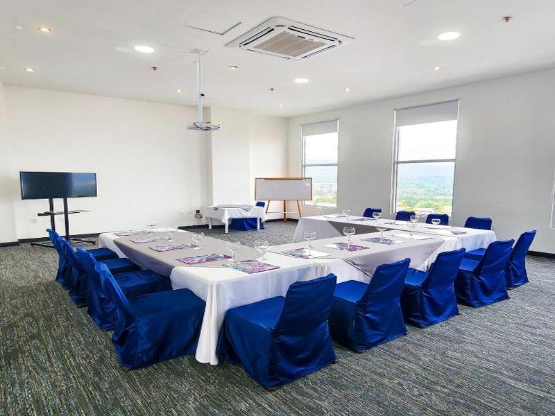 Hotel Roseliere Bucaramanga image