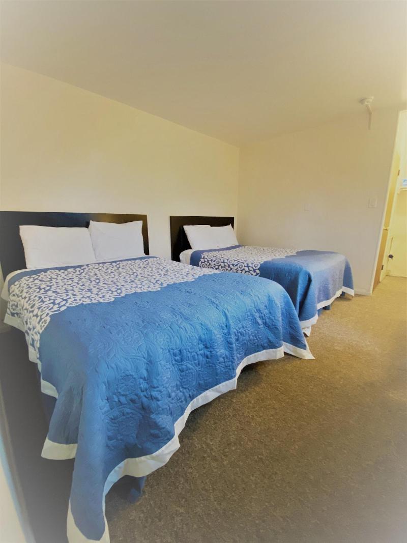 Country Place Inn And Suites image