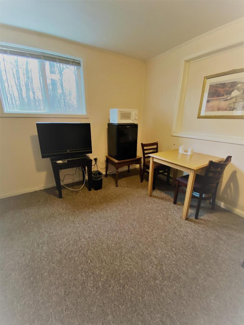 Country Place Inn And Suites image